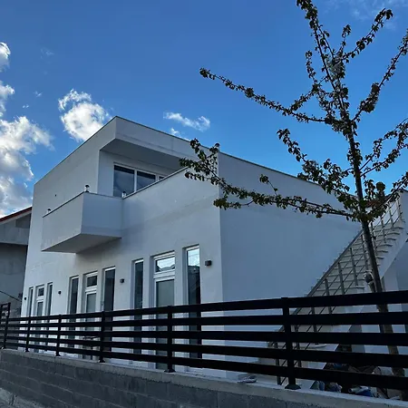 Maison d'hôtes Calm Pogradec